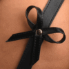 Bondage Harnas met Strikjes - M/L - Zwart - Afbeelding 5